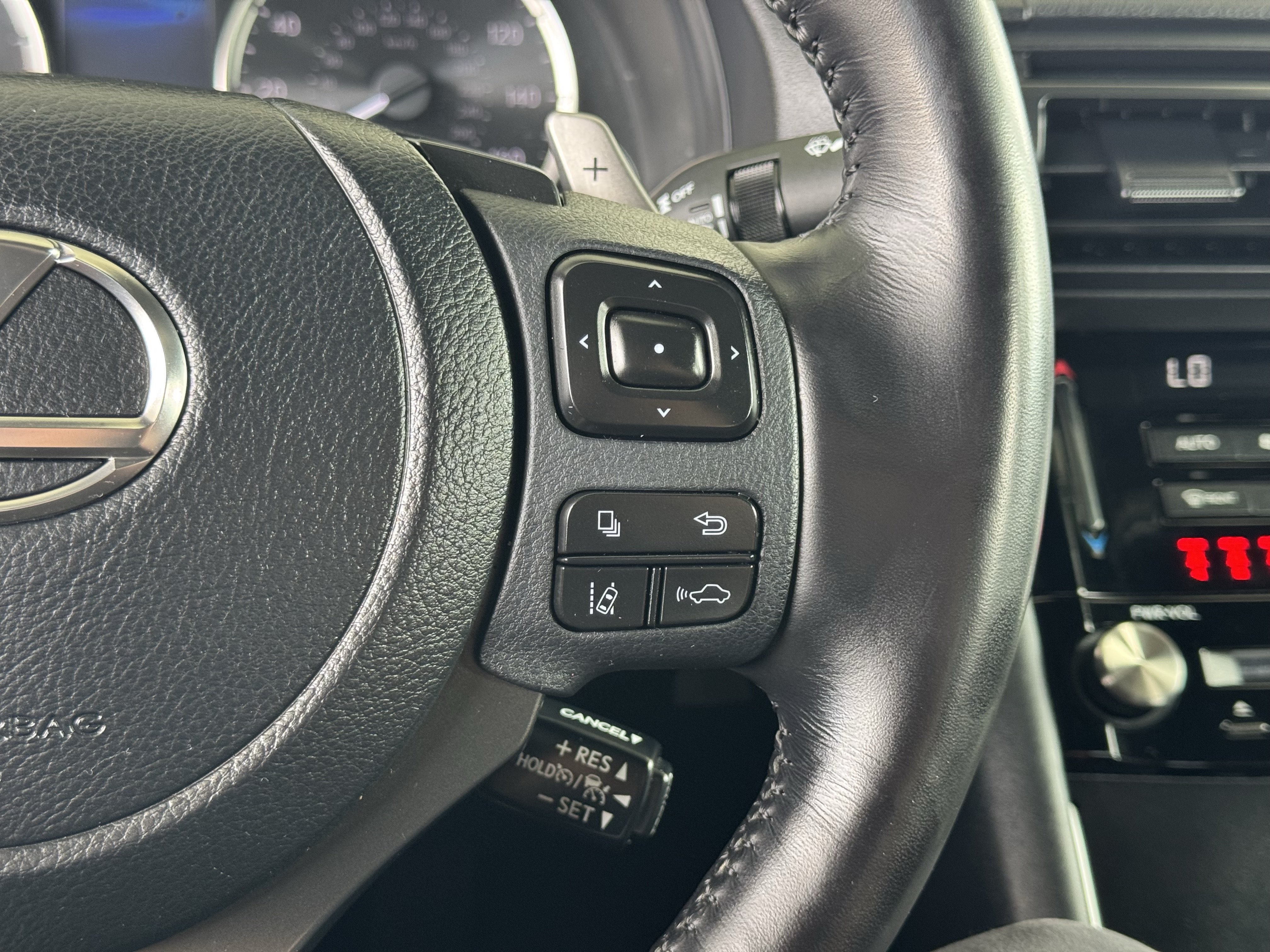2023 Lexus IS 300 - Photo 34