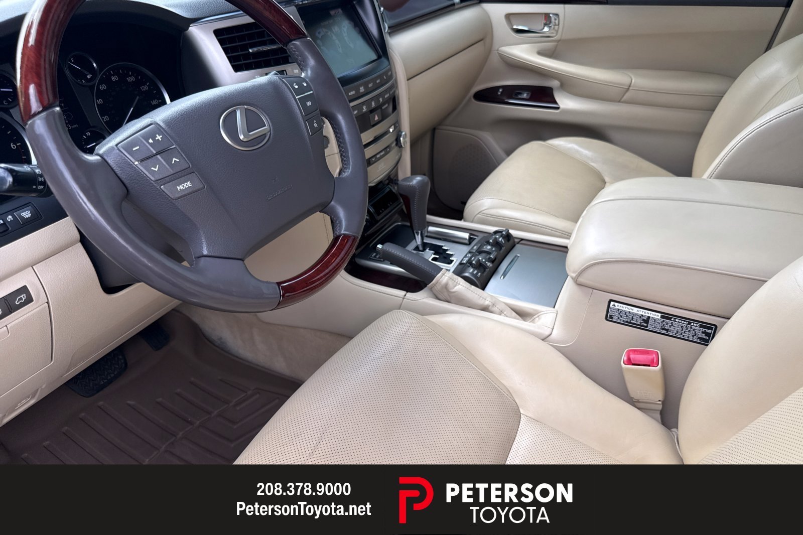 Used 2013  Lexus 570 image 9