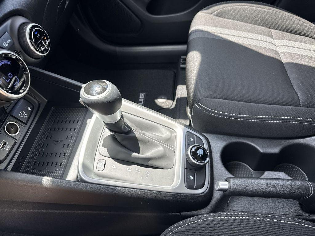 New 2026 Onyx Black Hyundai SEL image 22