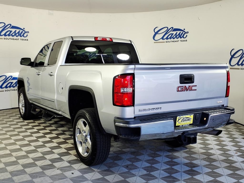 Used 2015 QUICKSILVER METALLIC GMC SLT image 2