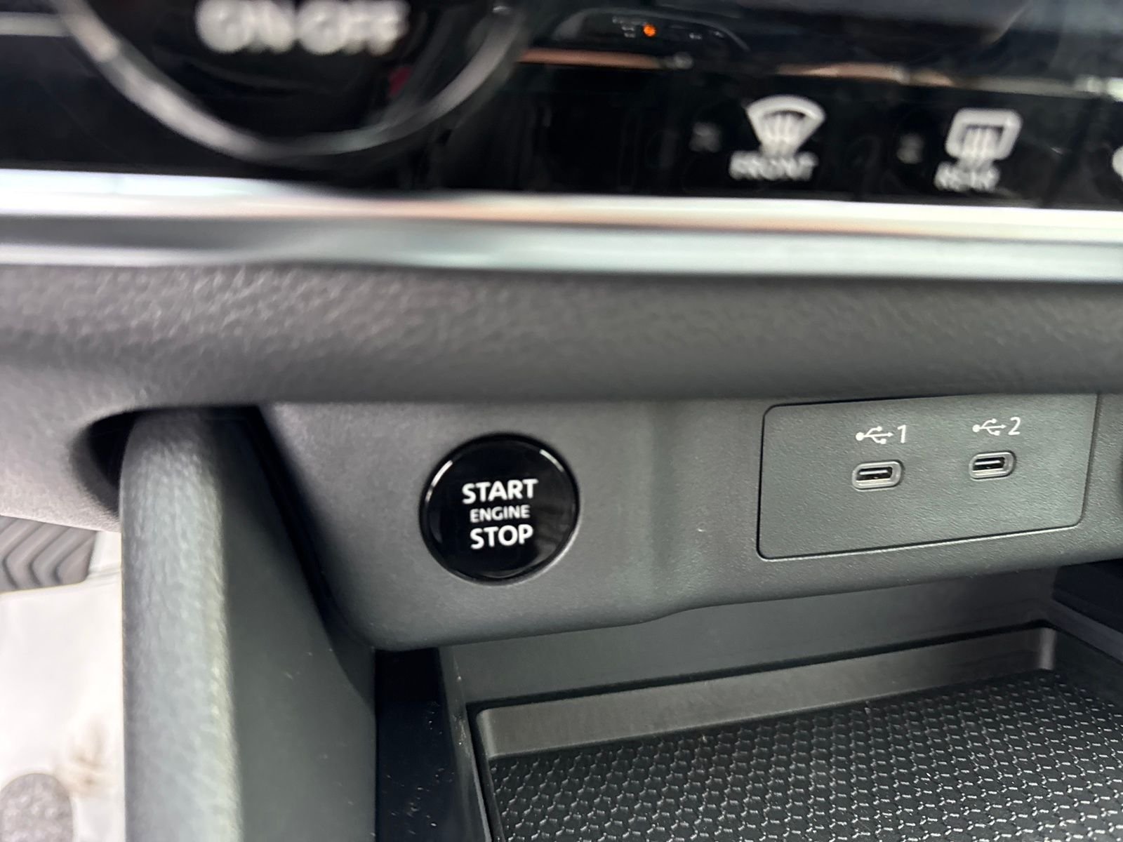 New 2026 Nissan Rogue SV 4D Sport Utility