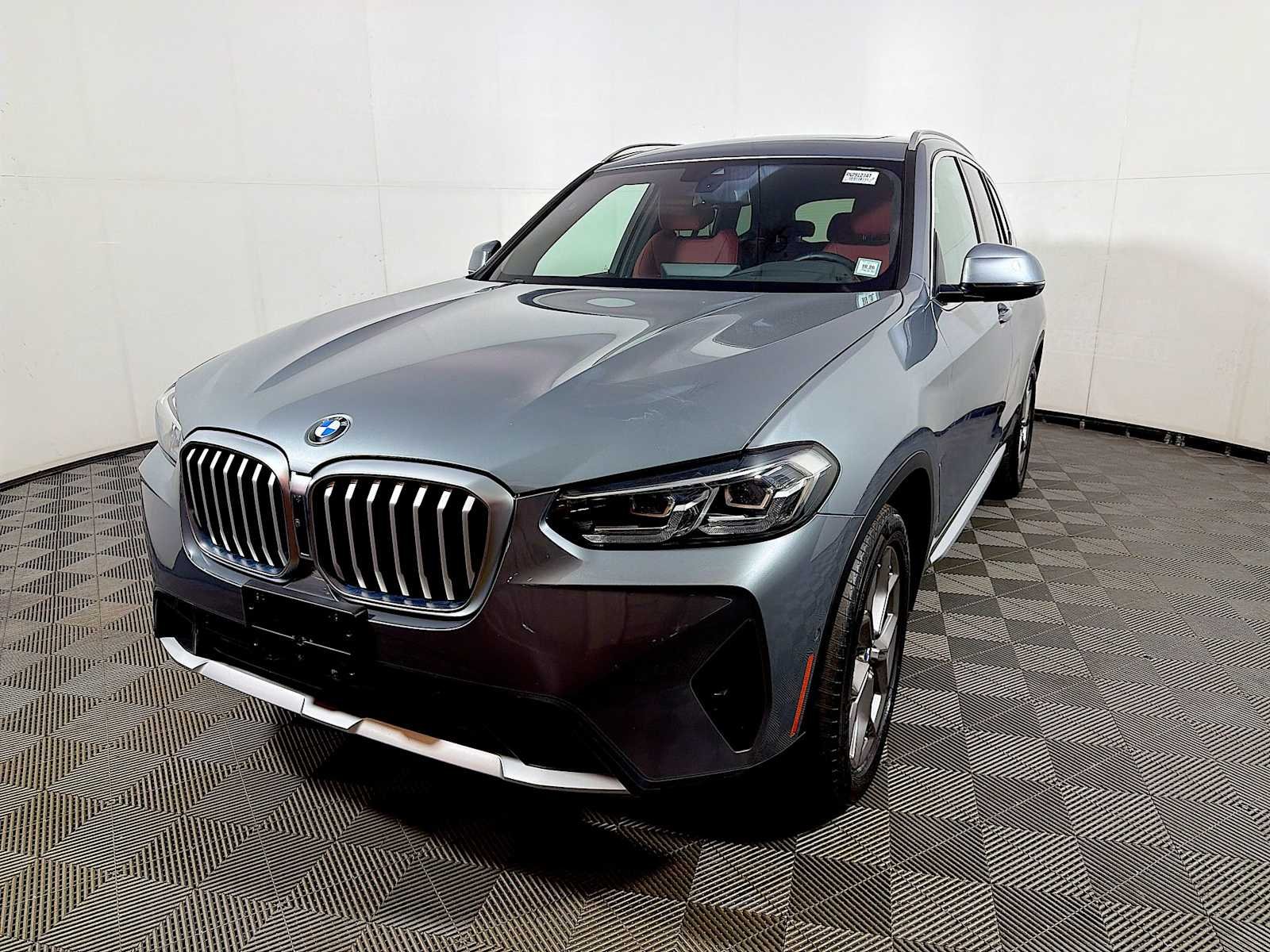 Certified Used 2024 Skyscraper Grey Metallic BMW xDrive30i image 3