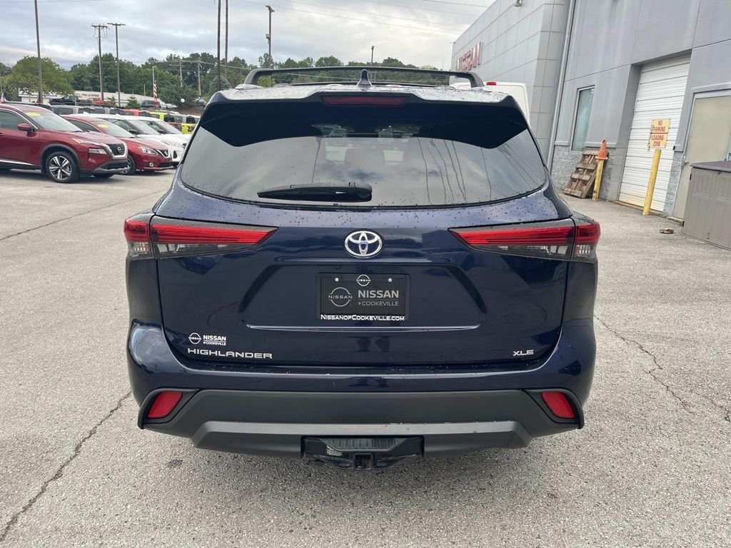 Used 2021 Blue Toyota XLE image 5