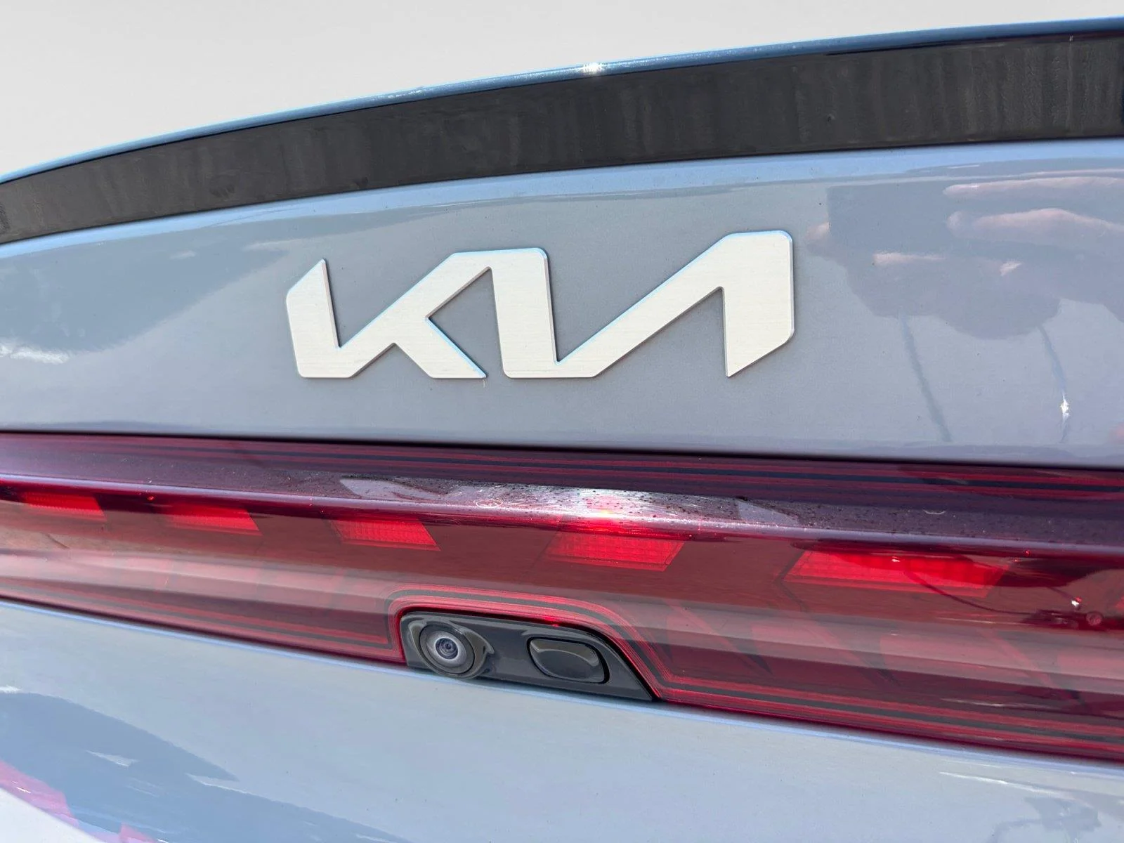 Used 2023 Wolf Gray Kia GT image 58