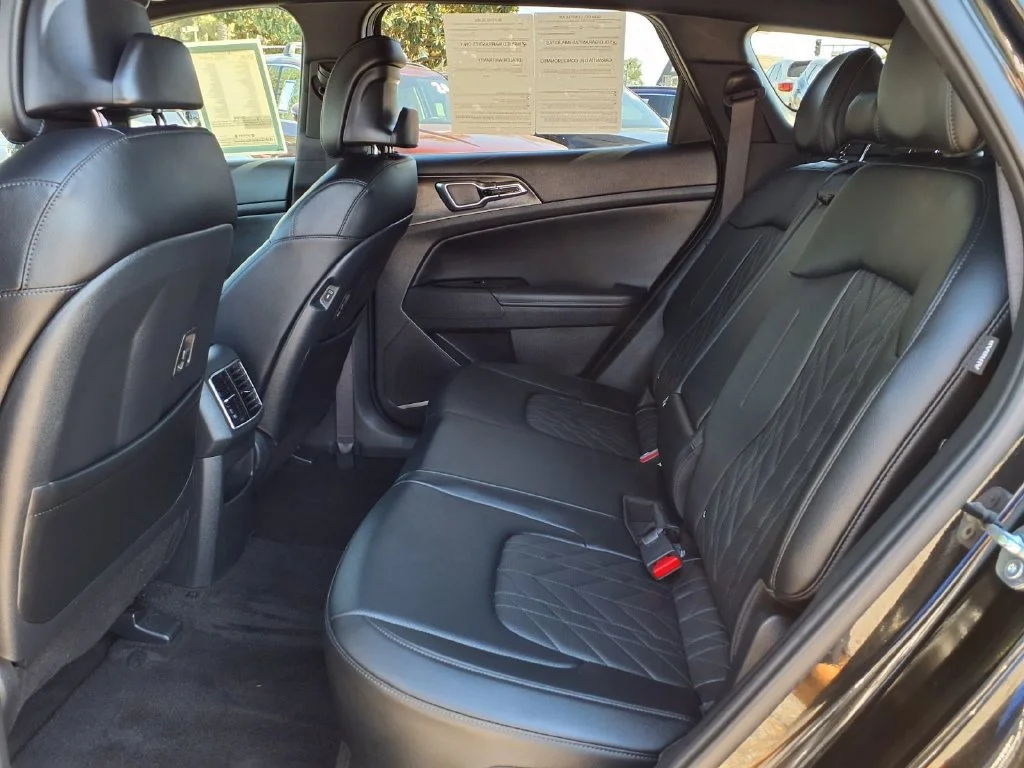 Certified Used 2025 Black Kia X-Line Prestige image 12