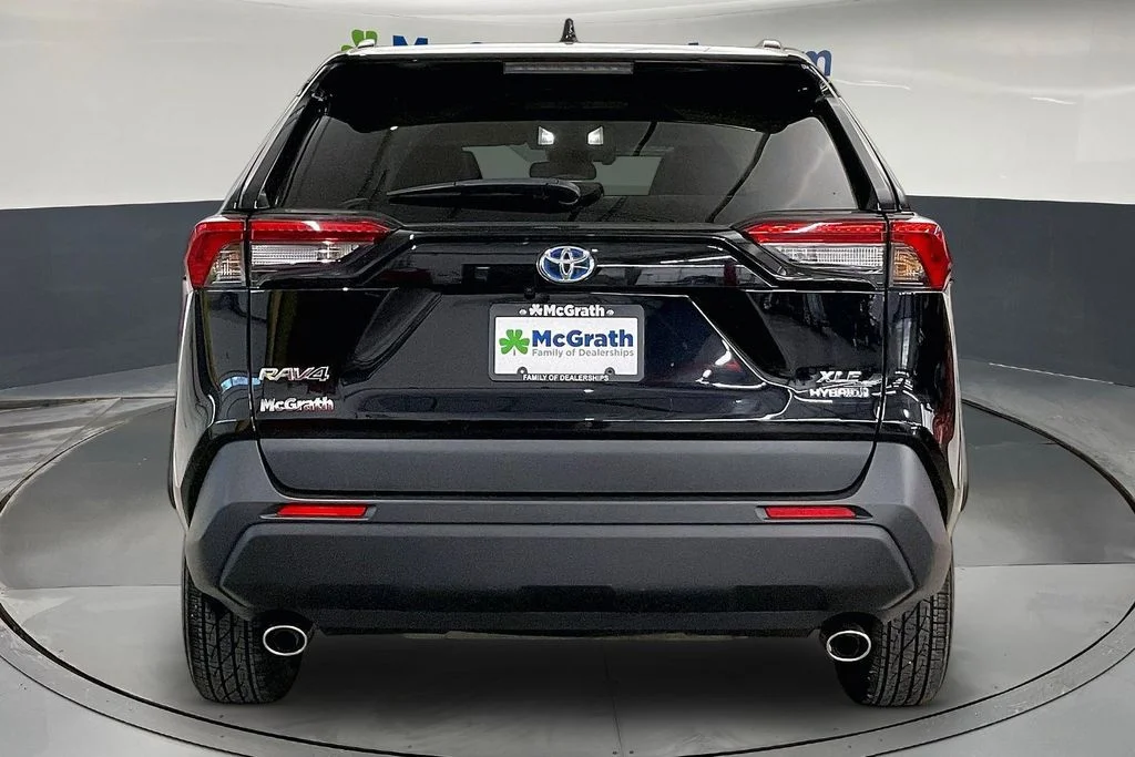 Used 2024 Black Toyota XLE image 6