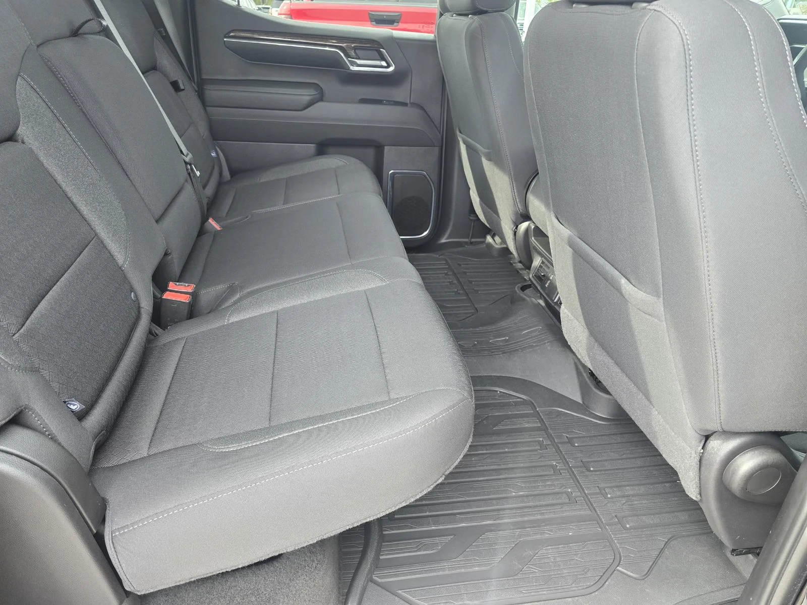 Used 2024 Onyx Black GMC Elevation image 20