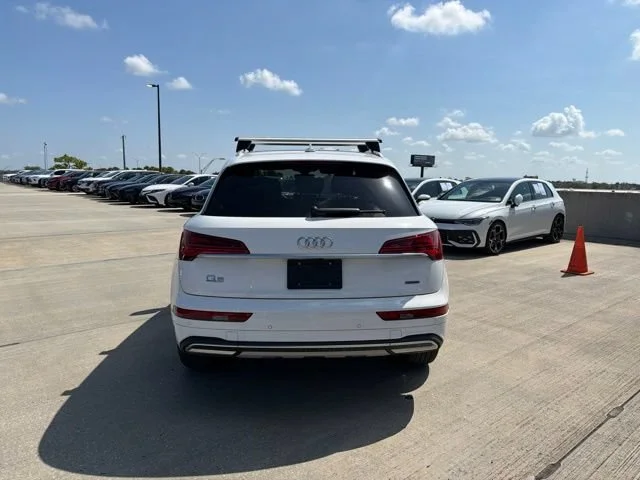 Used 2023 Ibis White Audi Premium image 4