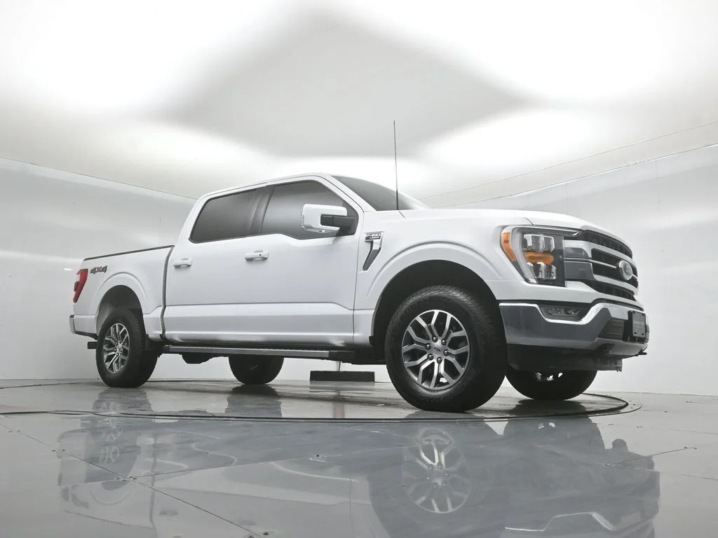 Certified Used 2022 White Ford Lariat image 4