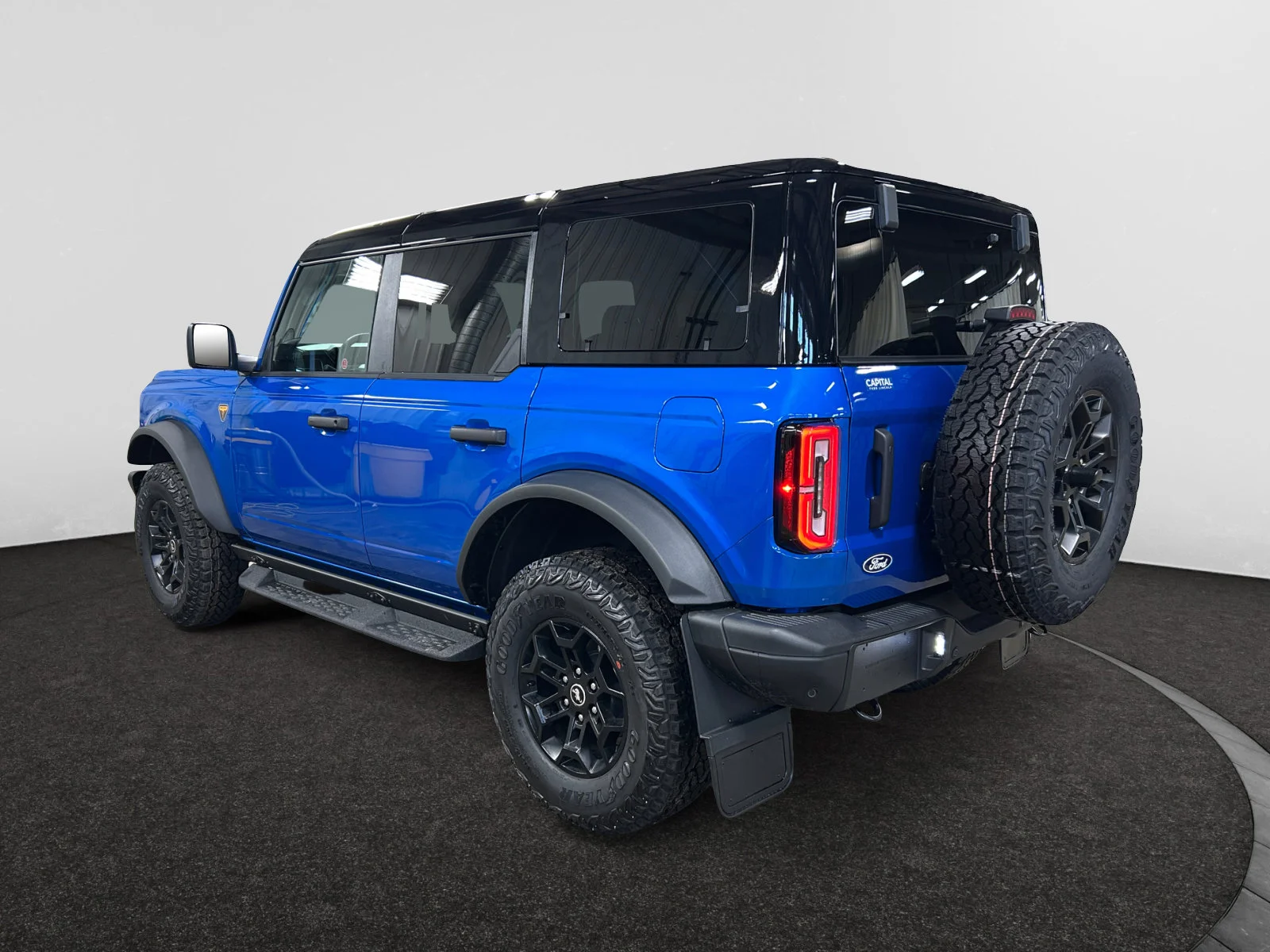 New 2026 Velocity Blue Metallic Ford Badlands image 3