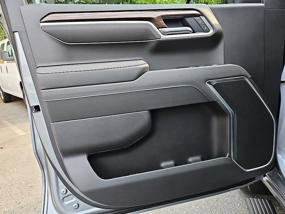 New 2026 Sterling Gray Metallic Chevrolet RST image 13