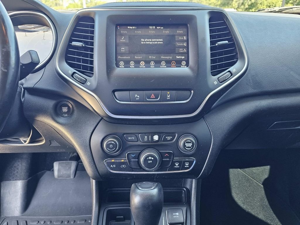Used 2021 Beige Jeep Latitude Plus image 30