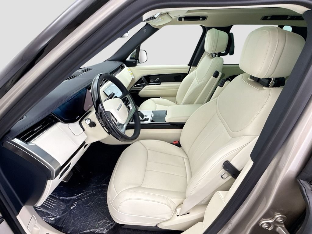 New 2026 Batumi Gold Land Rover SE image 19