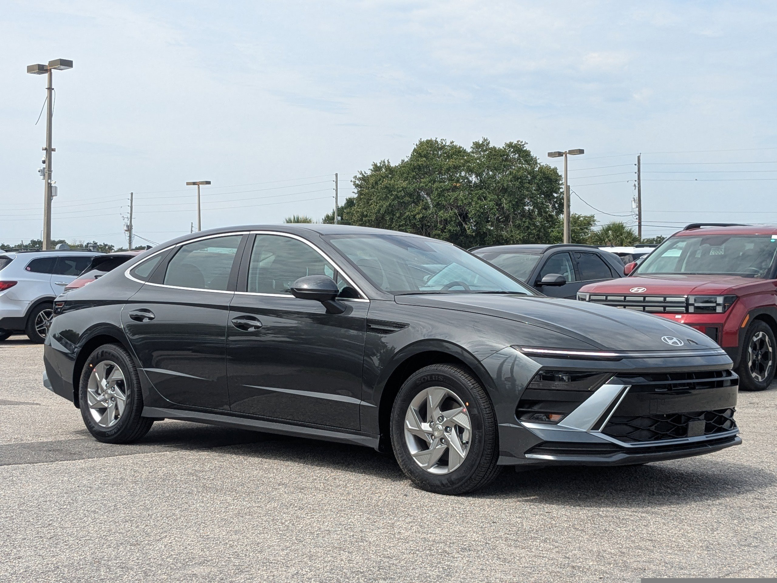 2026 Hyundai Sonata SE's photo