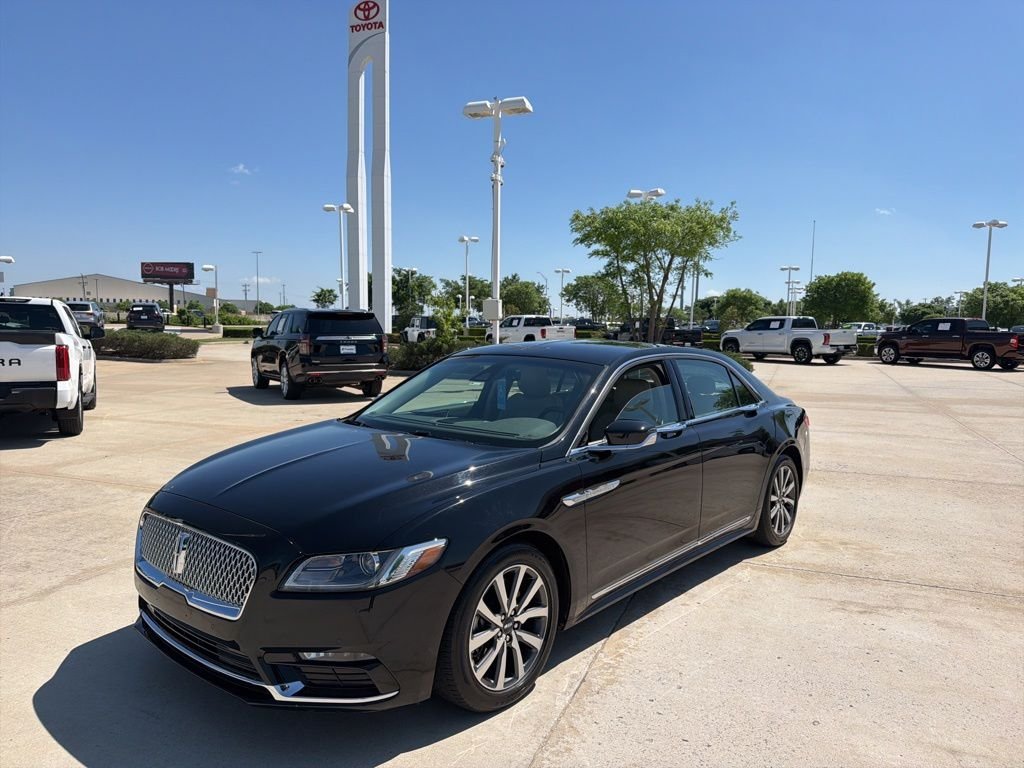 2020 Lincoln Continental FWD's photo