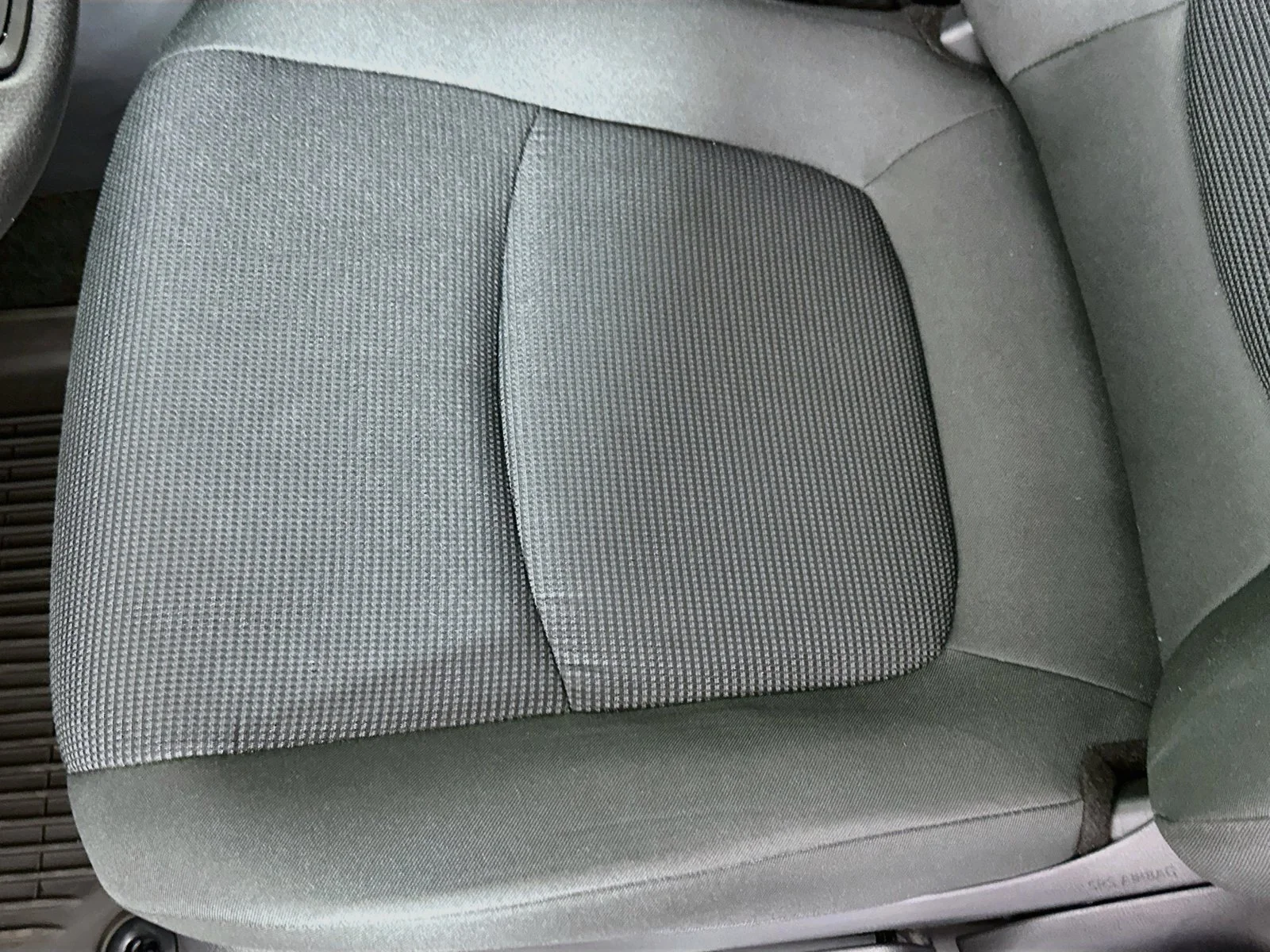 Used 2025 Silver Sky Metallic Toyota LE image 20