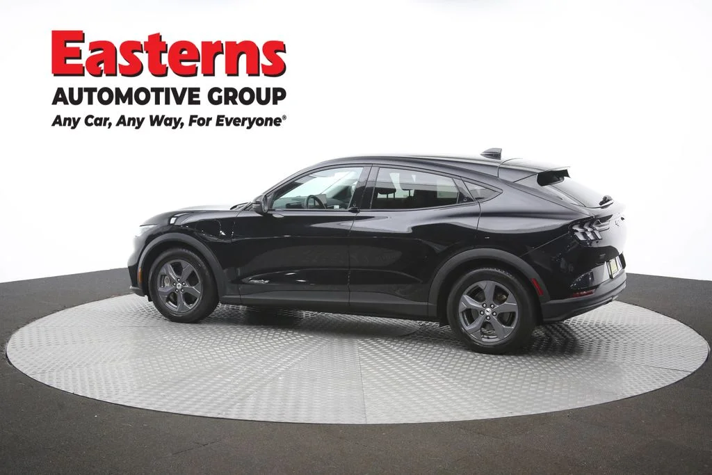 Used 2021 Black Ford Select image 60