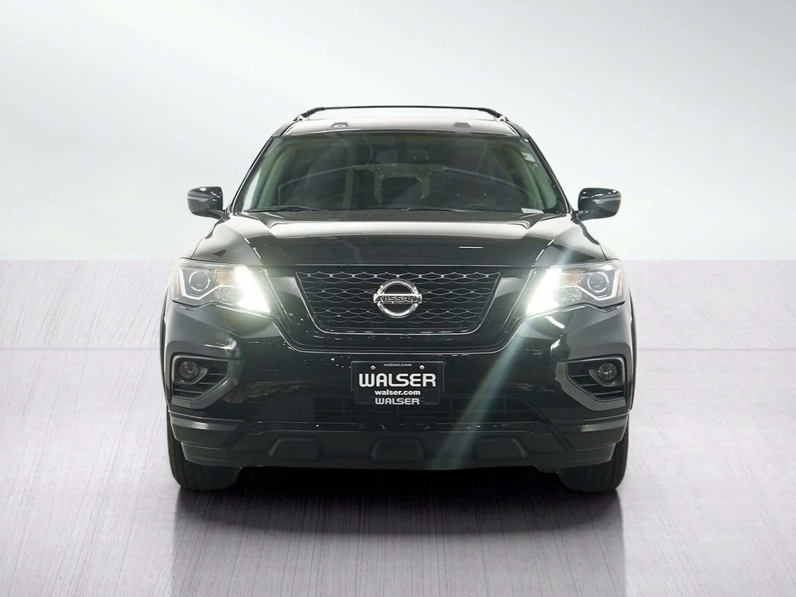 Used 2020 Magnetic Black Pearl Nissan SV image 8