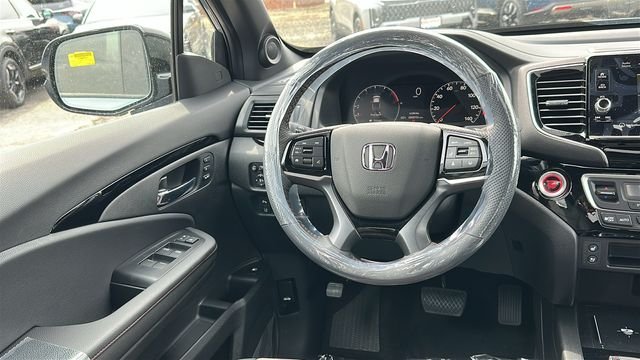 New 2026 Sonic Gray Pearl Honda Black Edition Two-Tone image 25