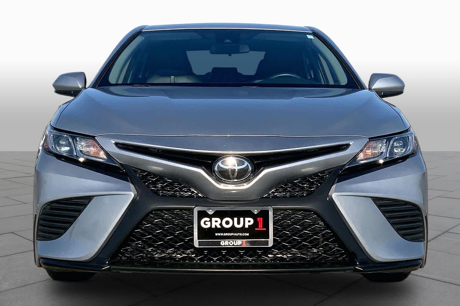 Used 2020 Celestial Silver Metallic Toyota SE image 4
