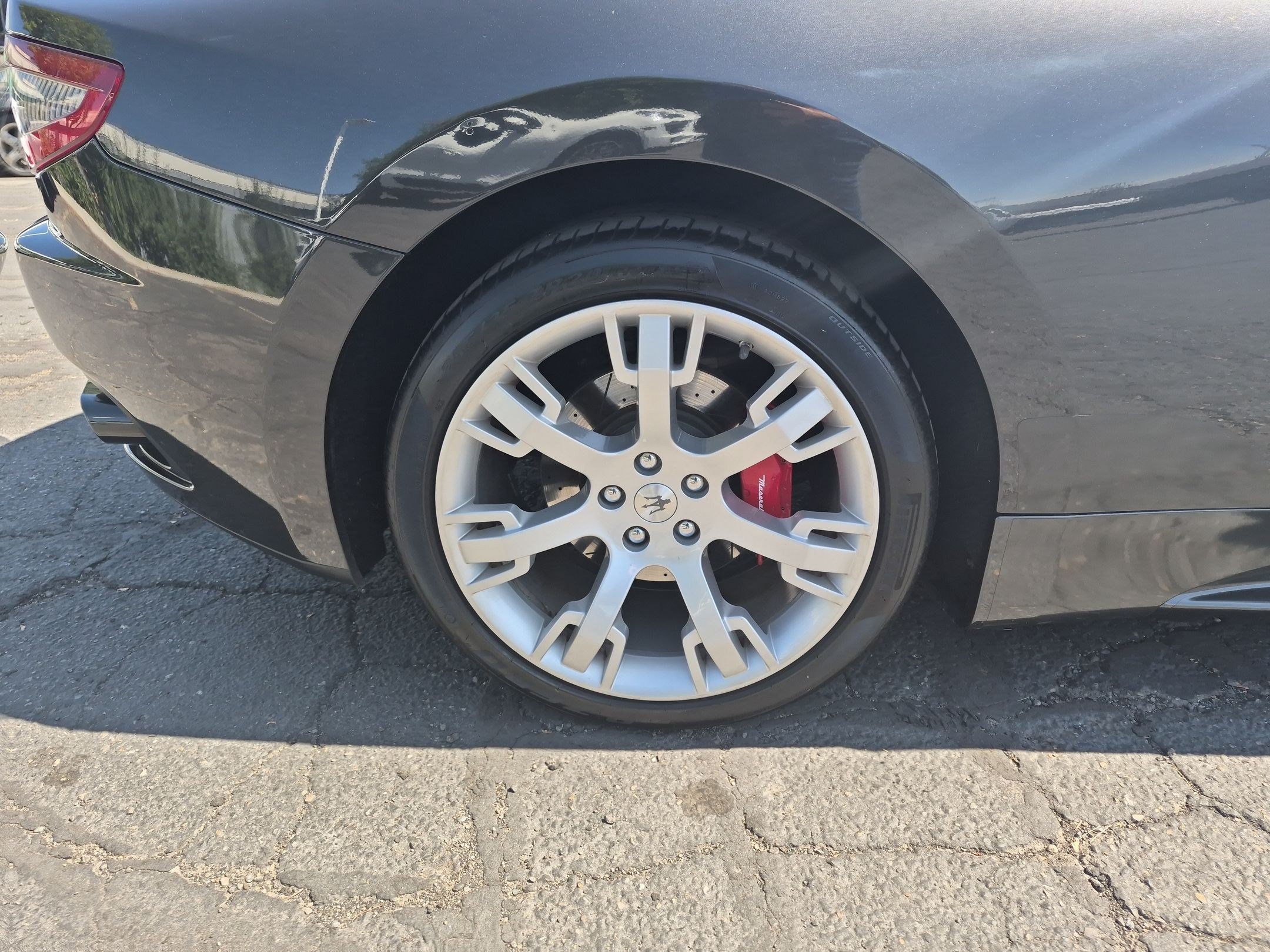 Used 2014 Gray Maserati Sport image 12