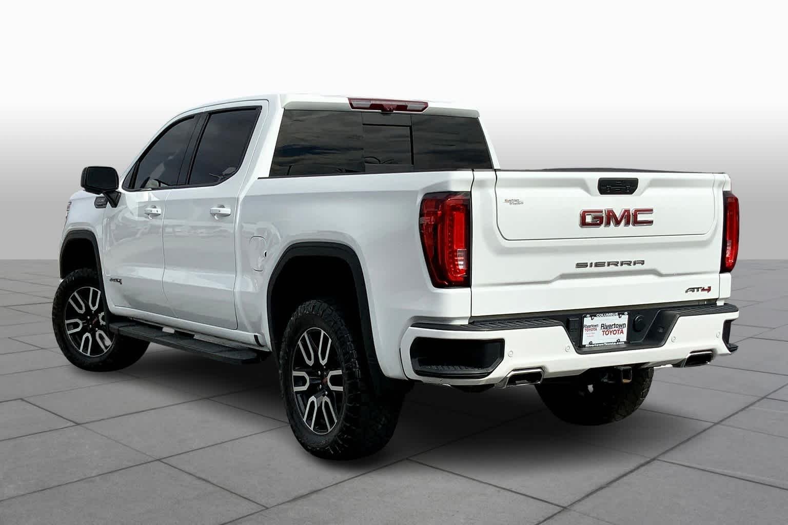 Used 2020 Summit White GMC AT4 image 11