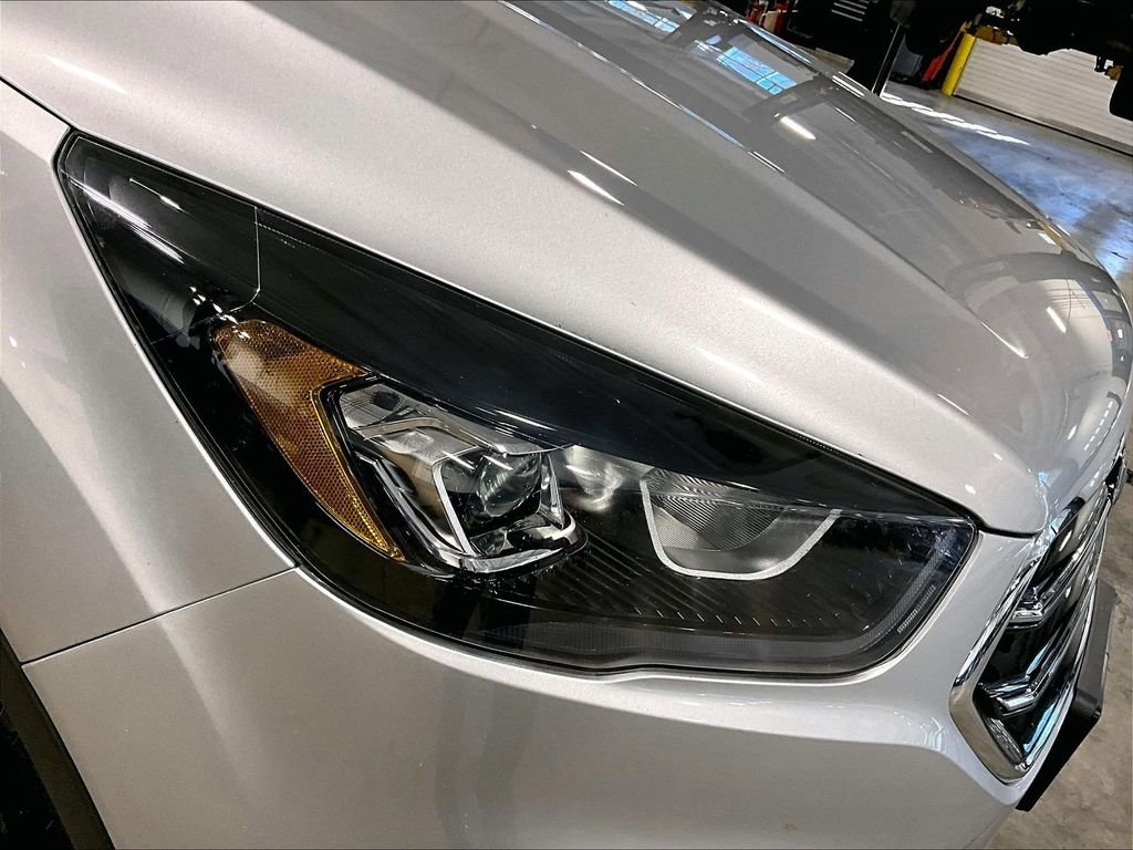 Used 2018 Silver Ford SE image 34