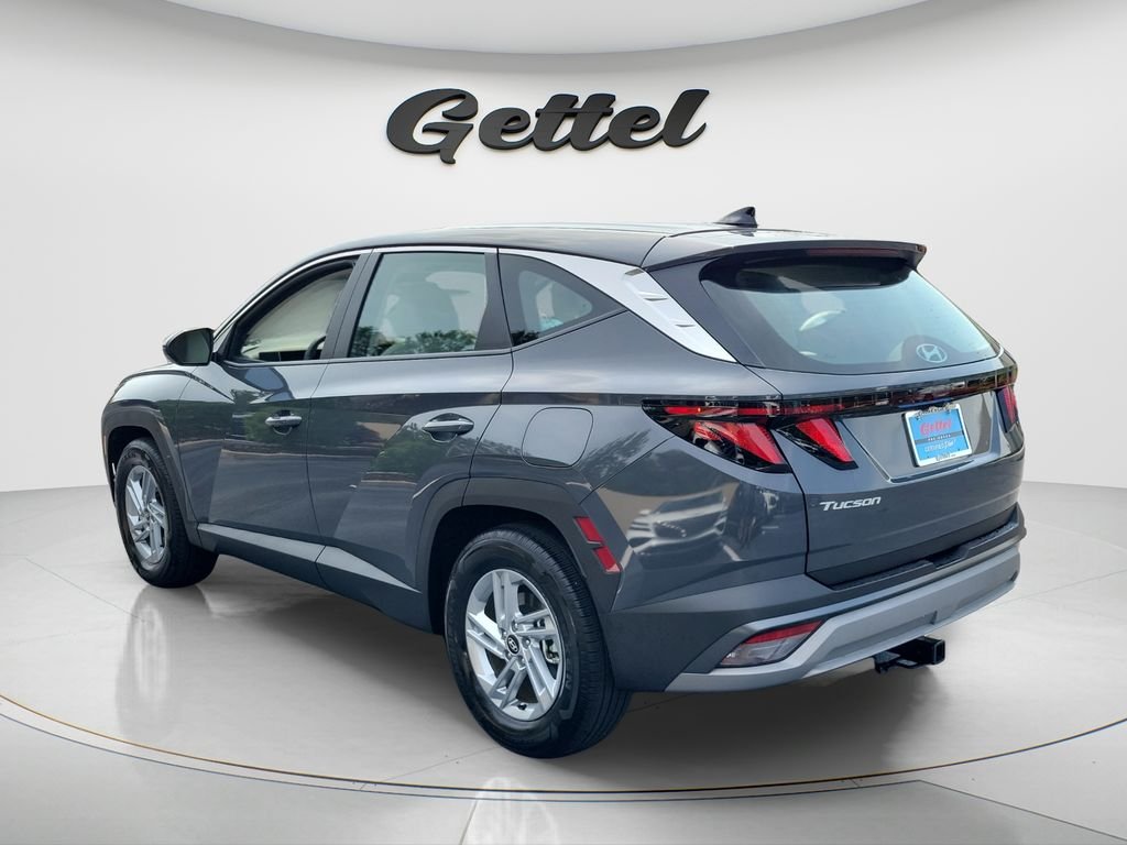 Certified Used 2025 Gray Hyundai SE image 7
