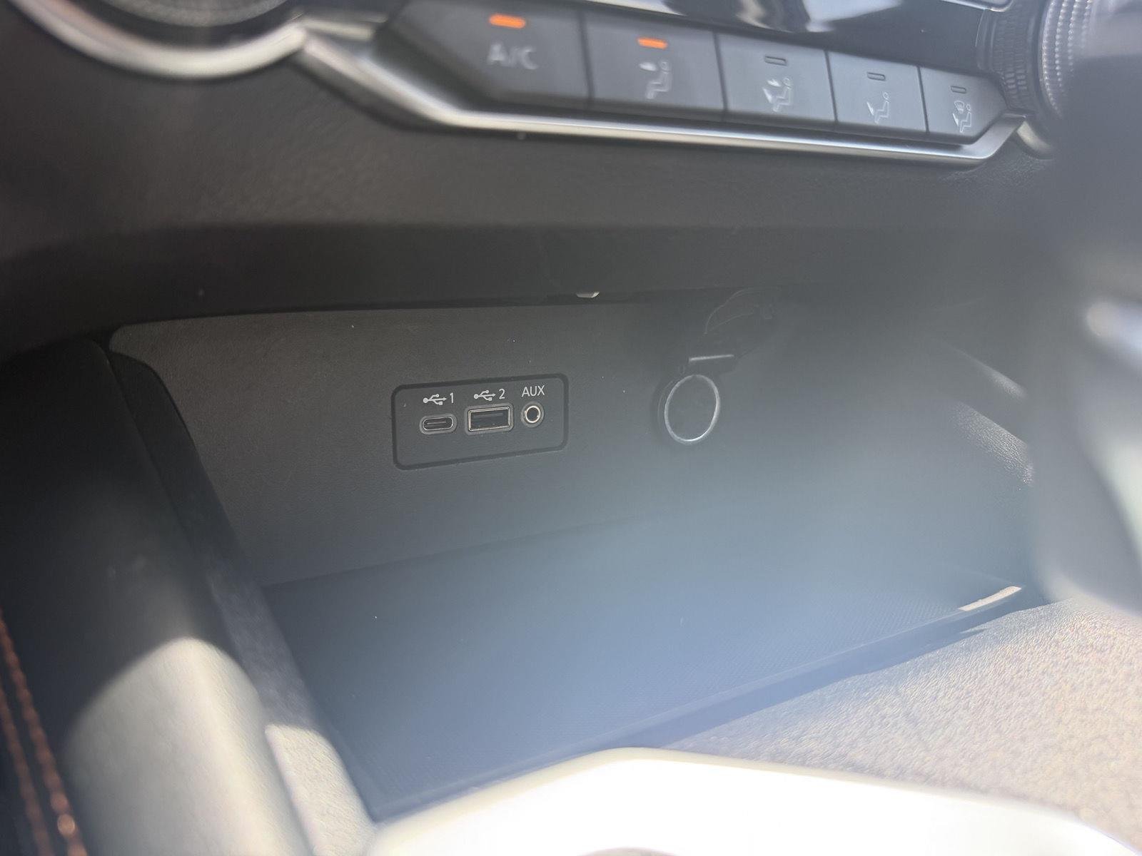 Used 2019 Deep Blue Pearl Nissan 2.5 SR image 25