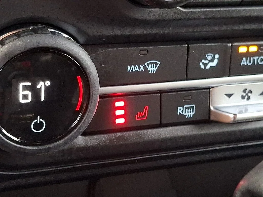 Used 2021  Ford Outer Banks image 25