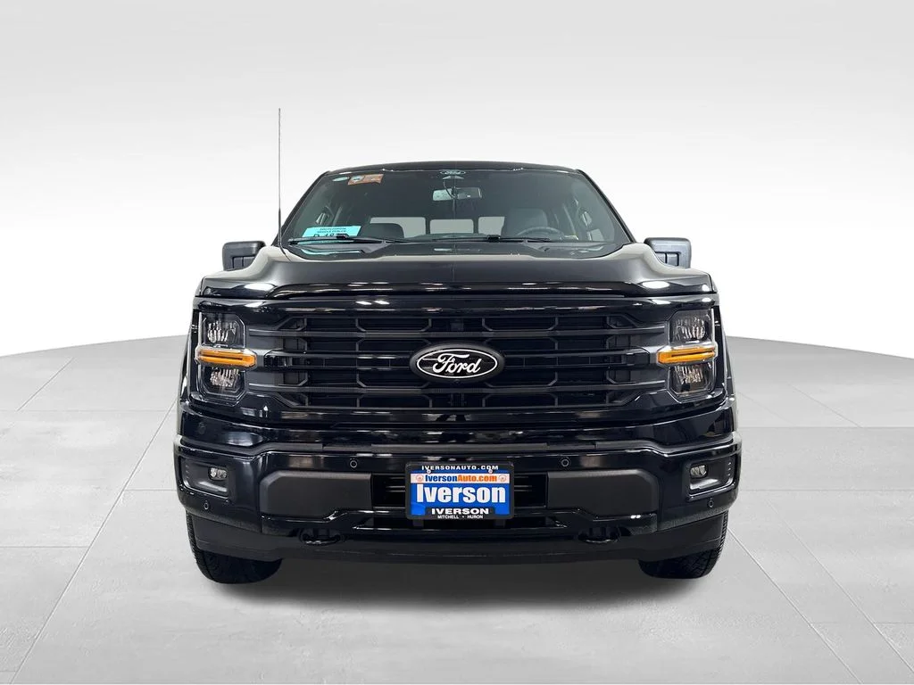 New 2026 Agate Black Metallic Ford XLT image 2