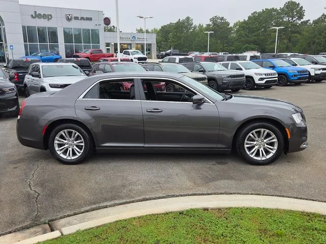 Used 2019 Gray Chrysler Touring image 14