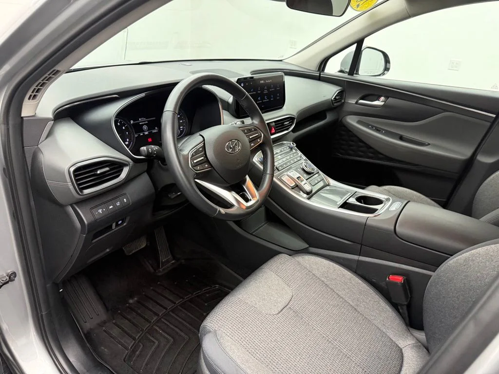 Used 2023 Silver Hyundai SEL image 19
