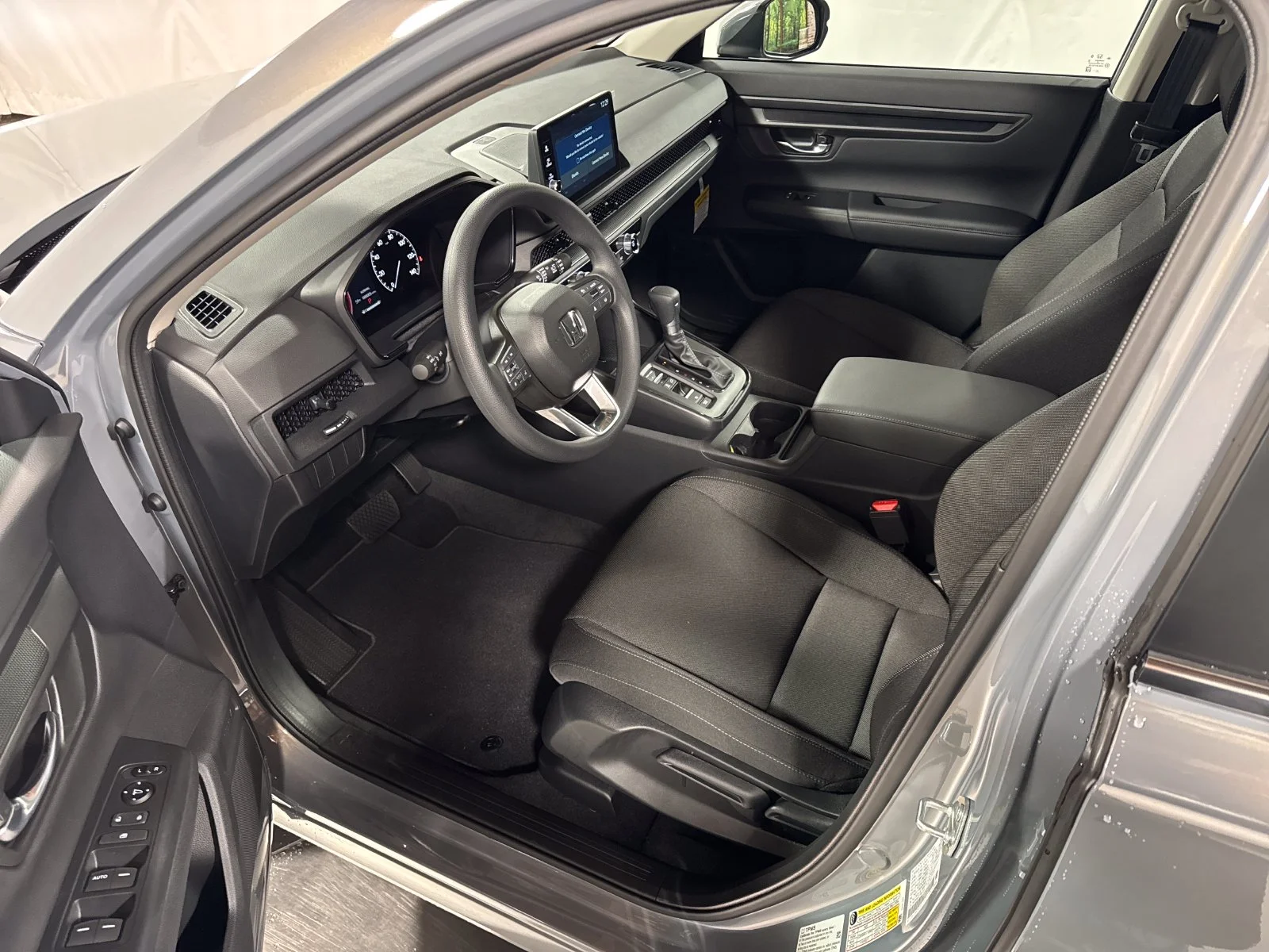 New 2026 Urban Gray Pearl Honda LX image 3
