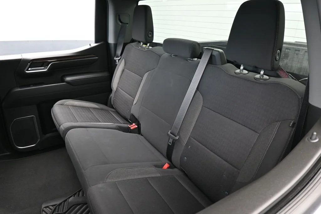 Used 2022 Summit White Chevrolet LT image 35