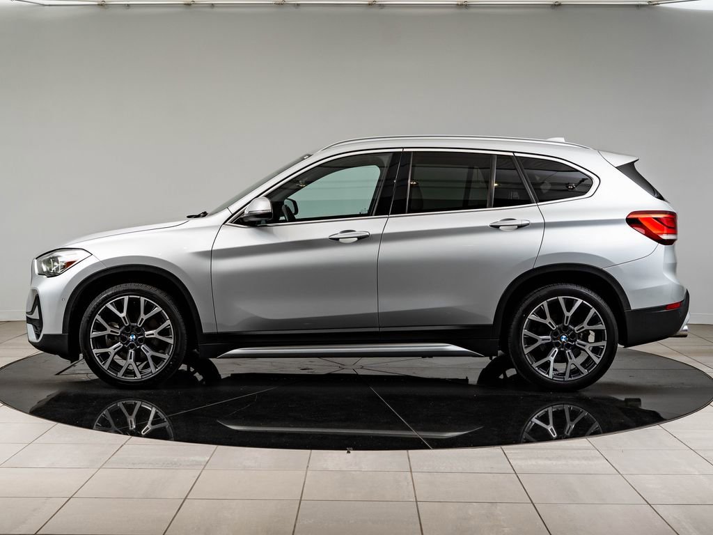 Used 2021 Glacier Silver Metallic BMW sDrive28i image 5