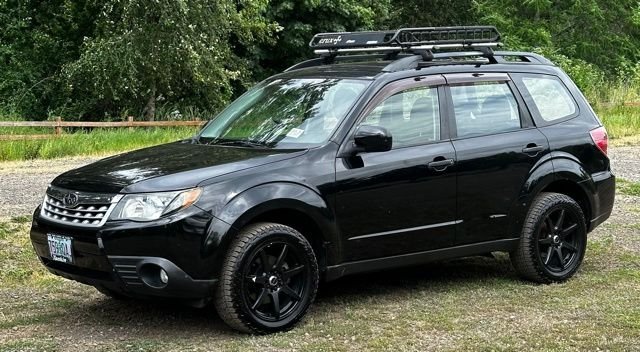 Used 2013 Obsidian Black Pearl Subaru 2.5X image 5