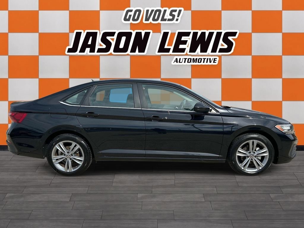 Used 2024 Black Volkswagen SE image 3