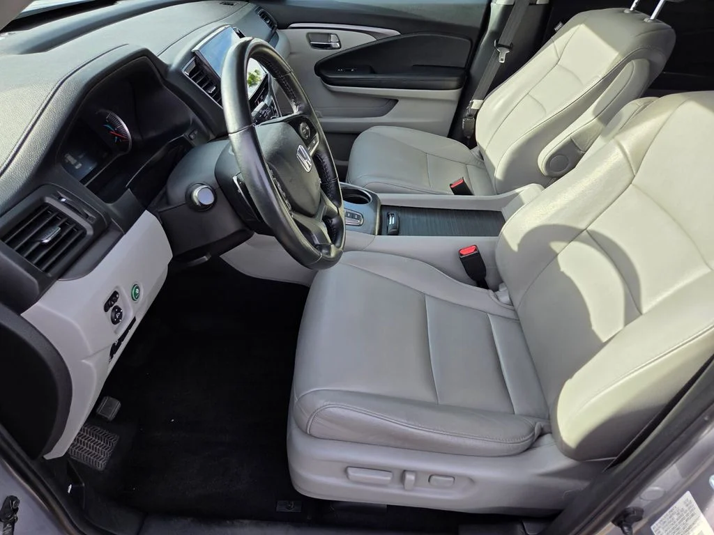 Used 2022 Silver Honda Special Edition image 13