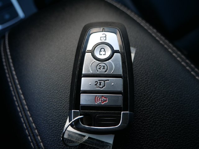 Used 2023 Vapor Blue Ford Platinum image 27
