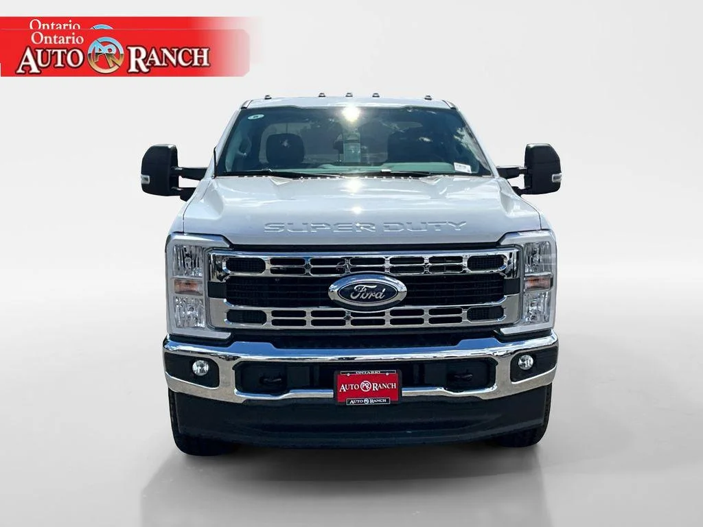 New 2026 Oxford White Ford F-250® XLT image 8