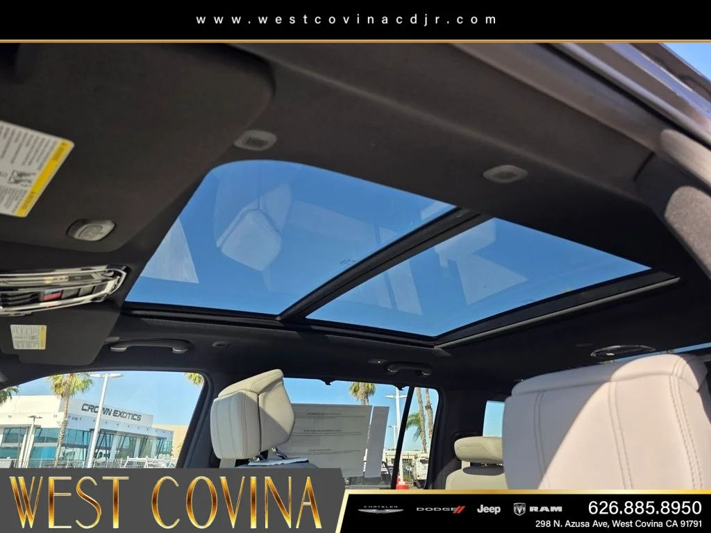 New 2026 Baltic-Gray Metallic Clear-Coat Exterior Paint Jeep Summit Obsidian image 10