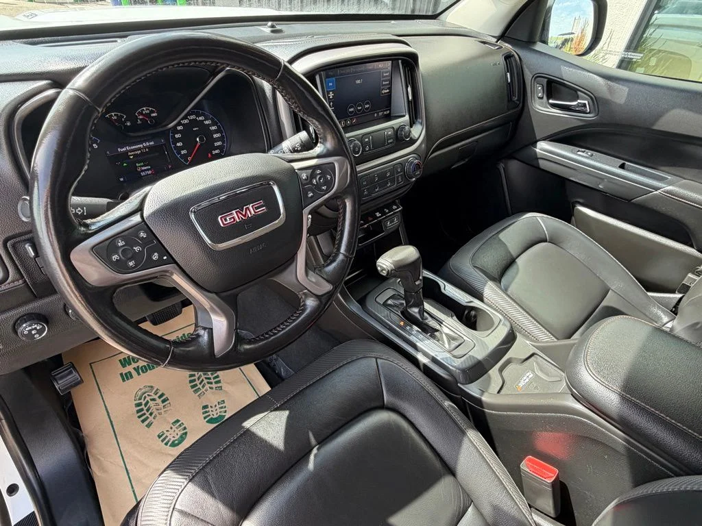 Used 2021 White GMC AT4 w/Leather image 10