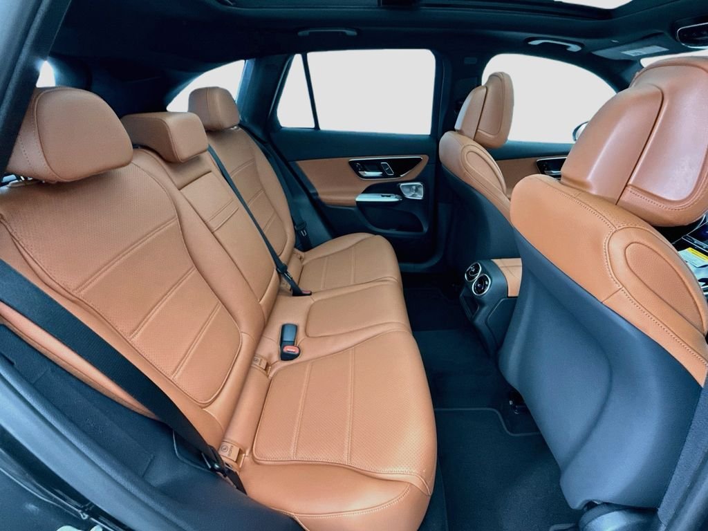 New 2027 Graphite Grey Metallic Mercedes-Benz GLC 300 image 22