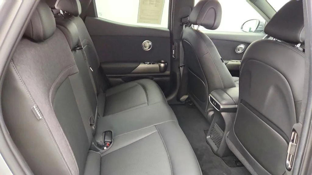 Used 2025 Savile Silver Genesis Standard RWD image 24
