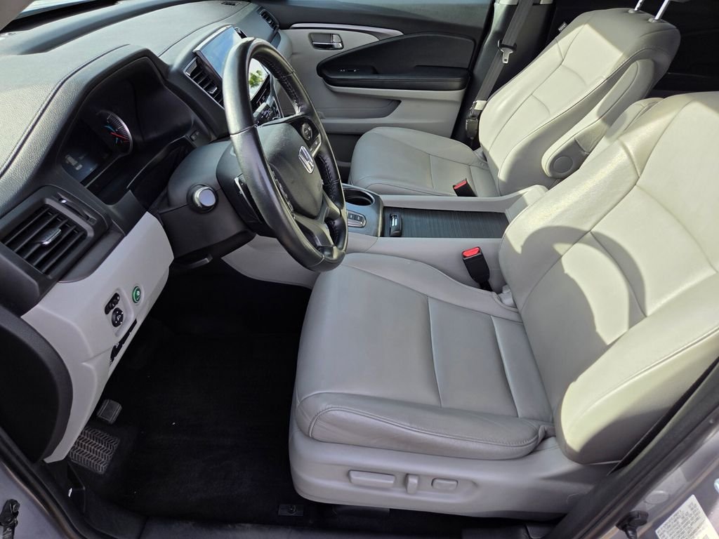 Used 2022 Silver Honda Special Edition image 13