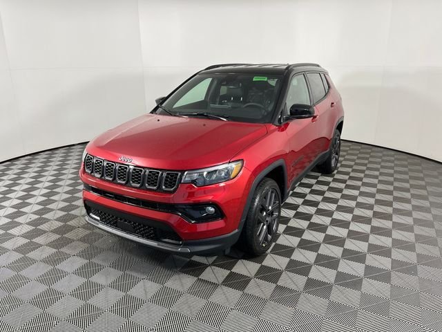 New 2026 Red Hot Pearl-Coat Exterior Paint Jeep Limited image 2