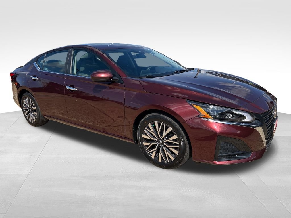 Used 2023 Red Nissan 2.5 SV image 8