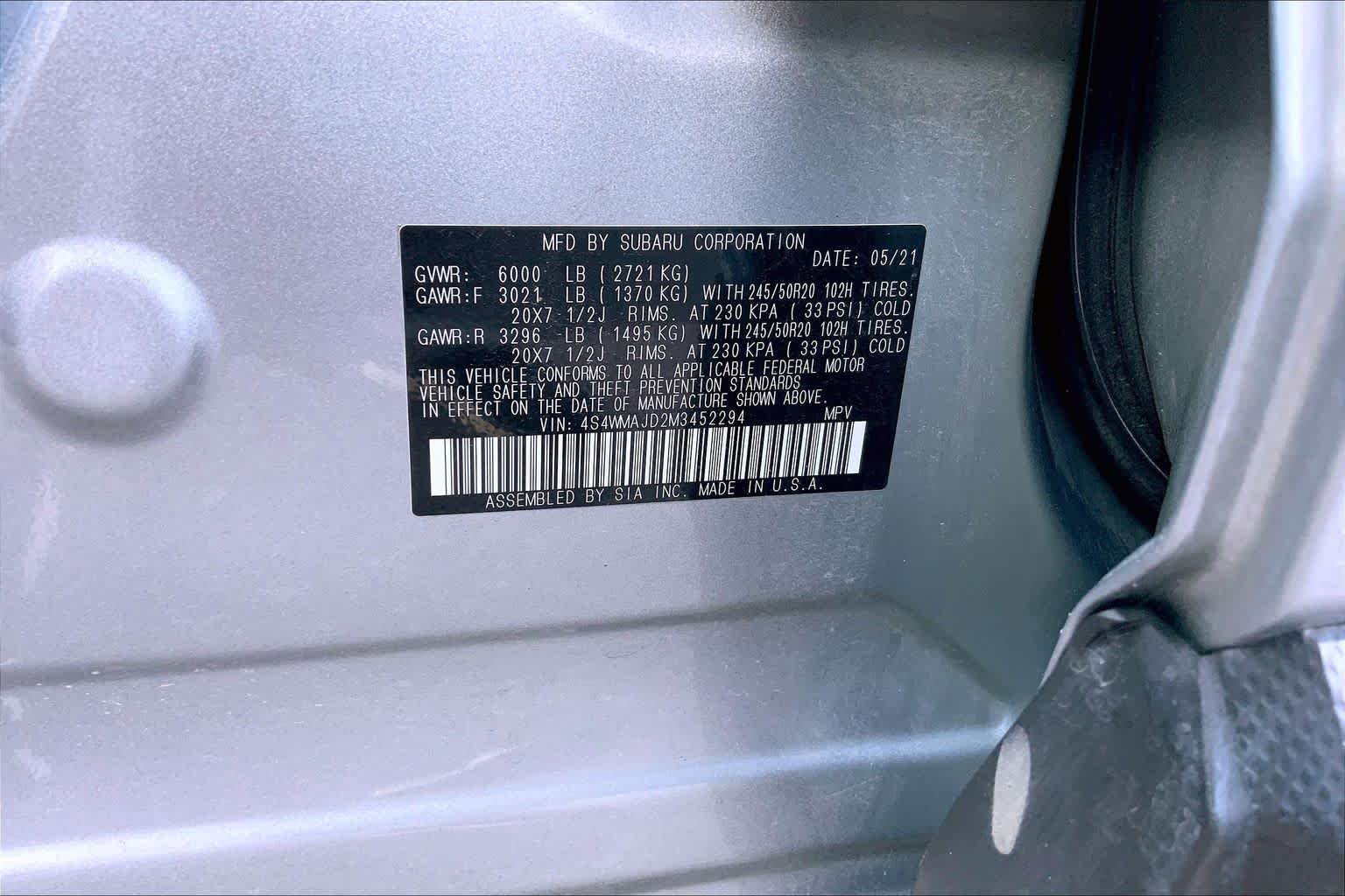 Used 2021 Ice Silver Metallic Subaru Limited image 29