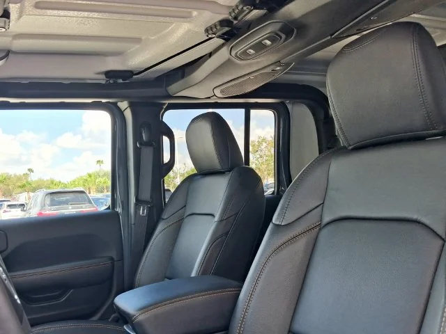 Used 2025 Gray Jeep High Tide image 11
